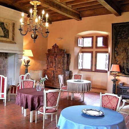 CHATEAU LA SERVAYRIE - Chambre d'hôtes Marcillac-Vallon Exterior foto